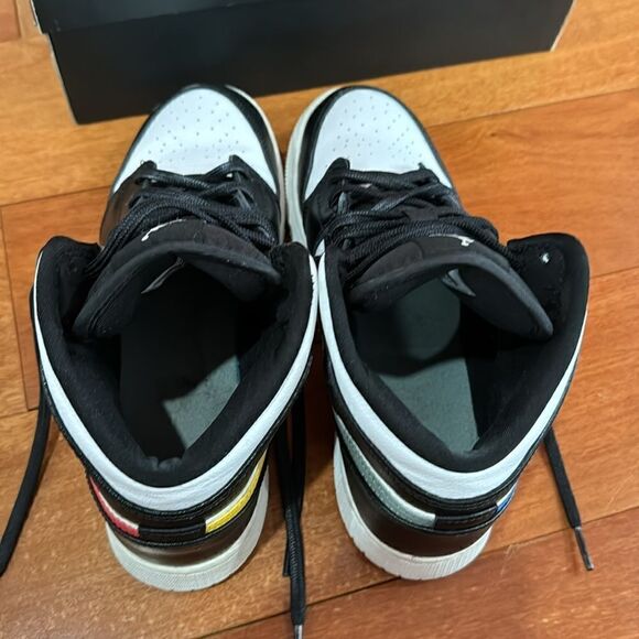 Nike Air Jordan 1 Mid Retro Basketball Multi Color Swoosh 554725-052 6.5Y/8W - Picture 6 of 9
